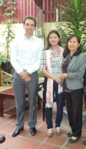 Duong Thi Tan, Huynh Thuc Vy with David Skowronski (Australia Embassy)